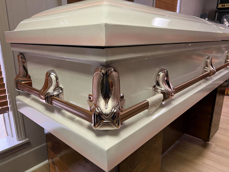 Deco casket 