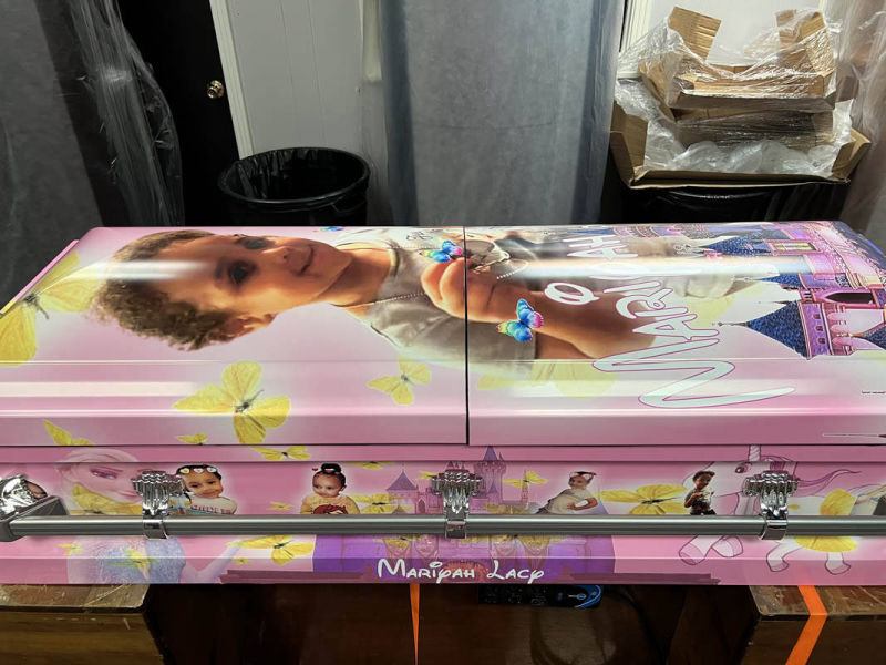 Disney Princess Casket Detail